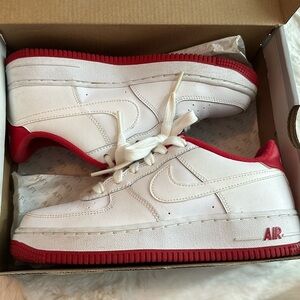 ‘White University Red’❤️🤍